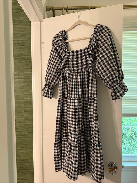 Amazon Dresses & Skirts - Black and White Gingham Puff Sleeve Midi Dress